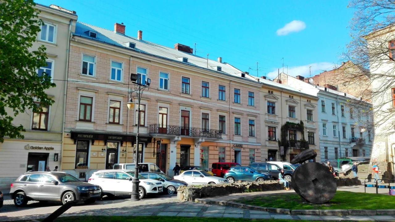 Apartments On Valova 25 Львов Экстерьер фото
